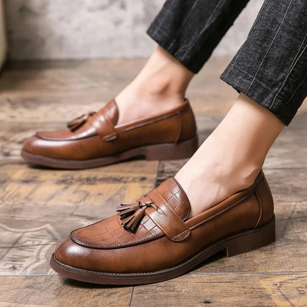 Leandro_Leather_Tassel_Loafers_Brown_Side_Model_600x600.jpg