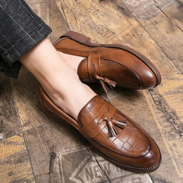 Leandro_Leather_Tassel_Loafers_Brown_Top_Model_600x600.jpg