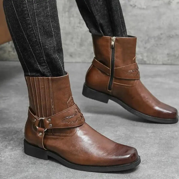 Ron_Trail_Boots_Umber_Side_Model_600x600.jpg